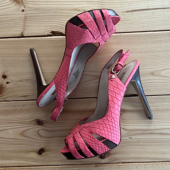 Guess Shoes - Guess Y2K Vintage Pink Platform Peep-toe Heels